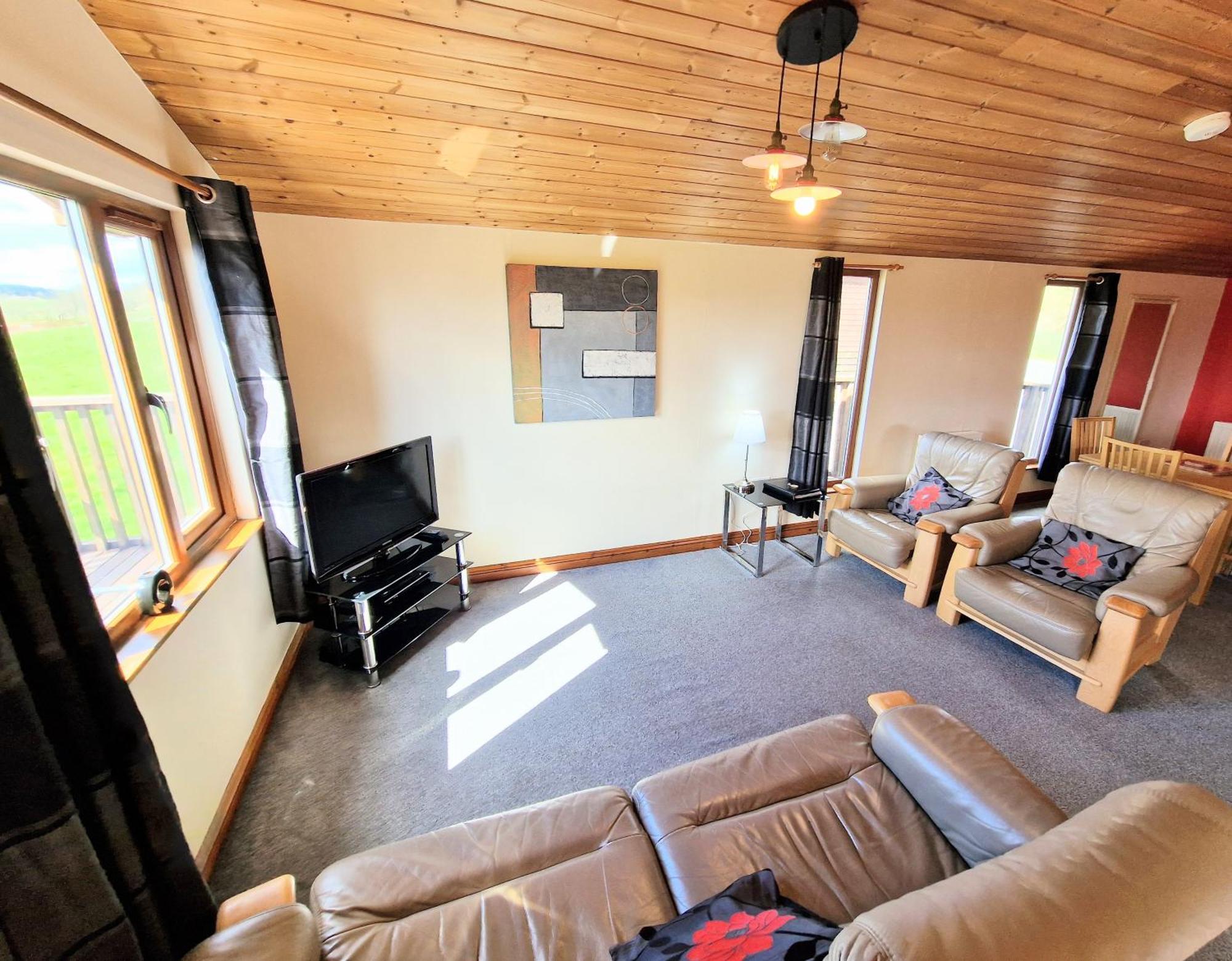 Lomond 4 With Private Hot Tub - Fife - Loch Leven - Lomond Hills Villa Kelty Exteriör bild