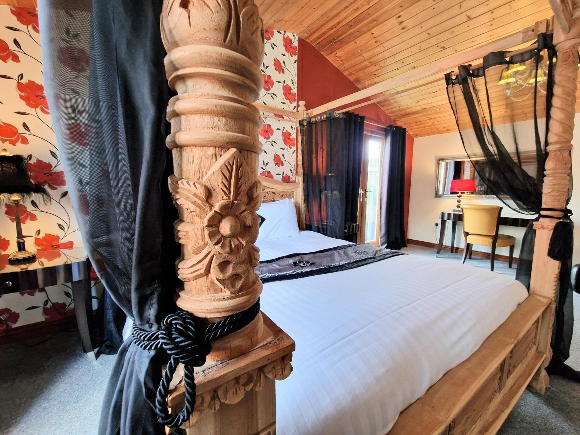 Lomond 4 With Private Hot Tub - Fife - Loch Leven - Lomond Hills Villa Kelty Exteriör bild