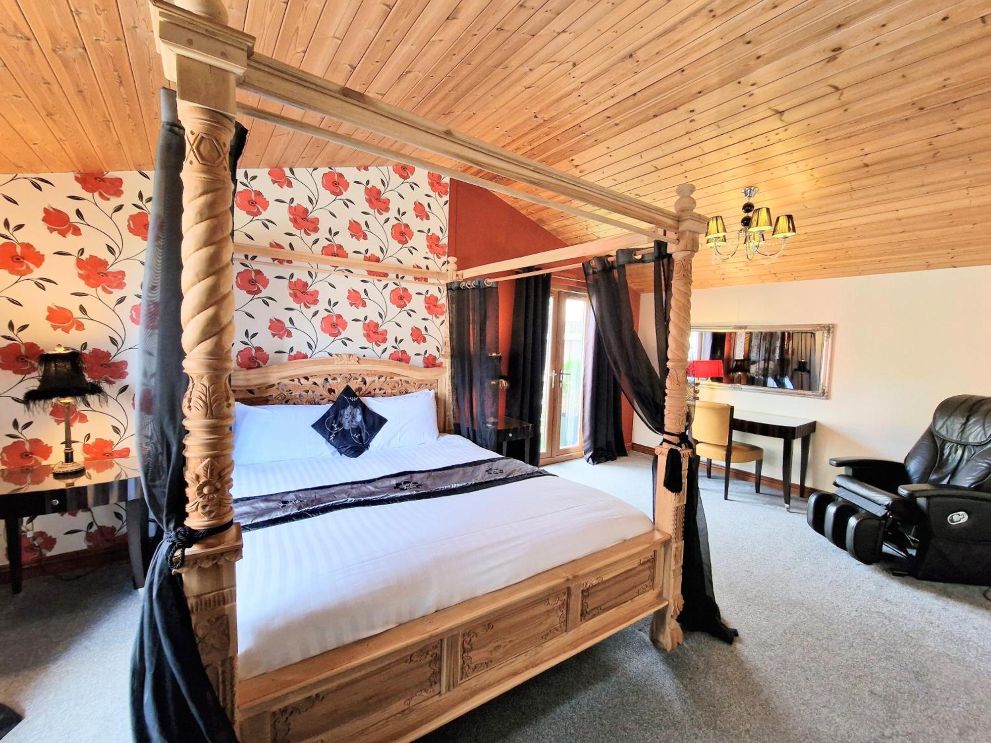 Lomond 4 With Private Hot Tub - Fife - Loch Leven - Lomond Hills Villa Kelty Exteriör bild