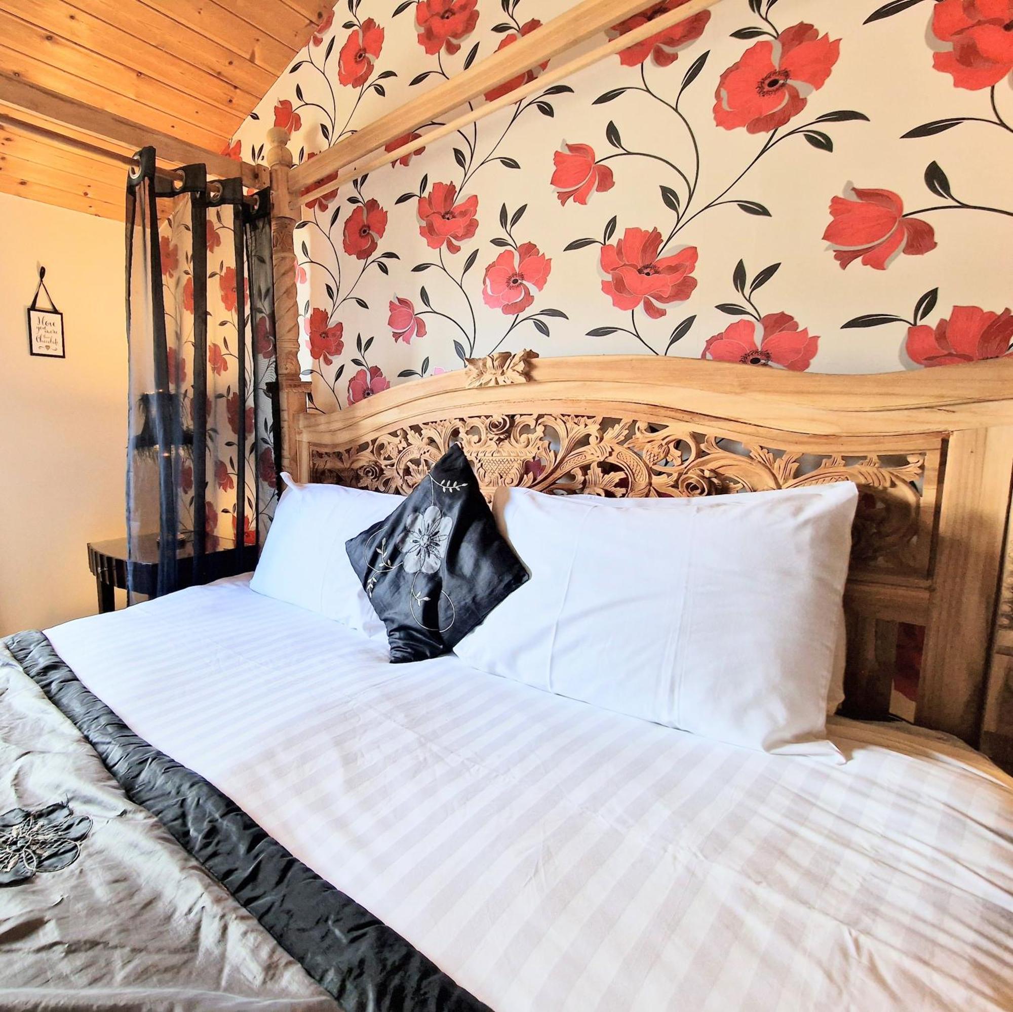 Lomond 4 With Private Hot Tub - Fife - Loch Leven - Lomond Hills Villa Kelty Exteriör bild